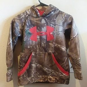 Boys YXS Orange and Camo Under Armour Hoodie
